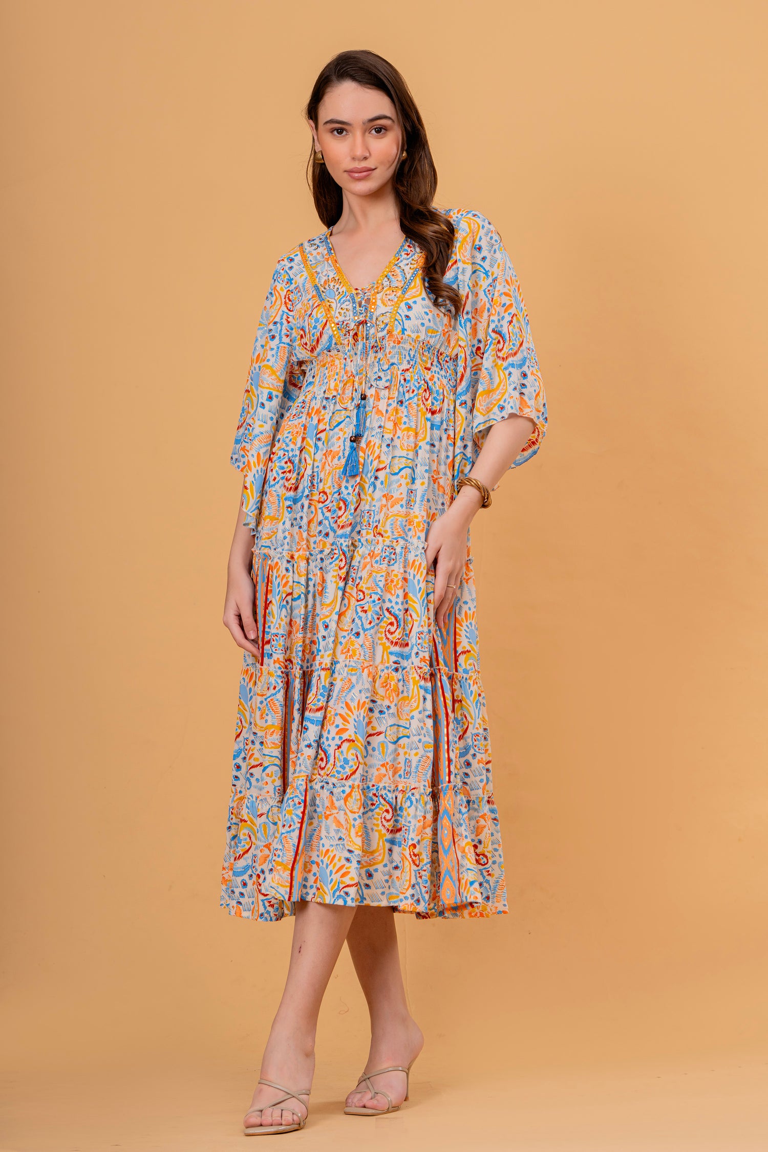 Vestido Midi Manga 3/4 Estampado Étnico con Borlas