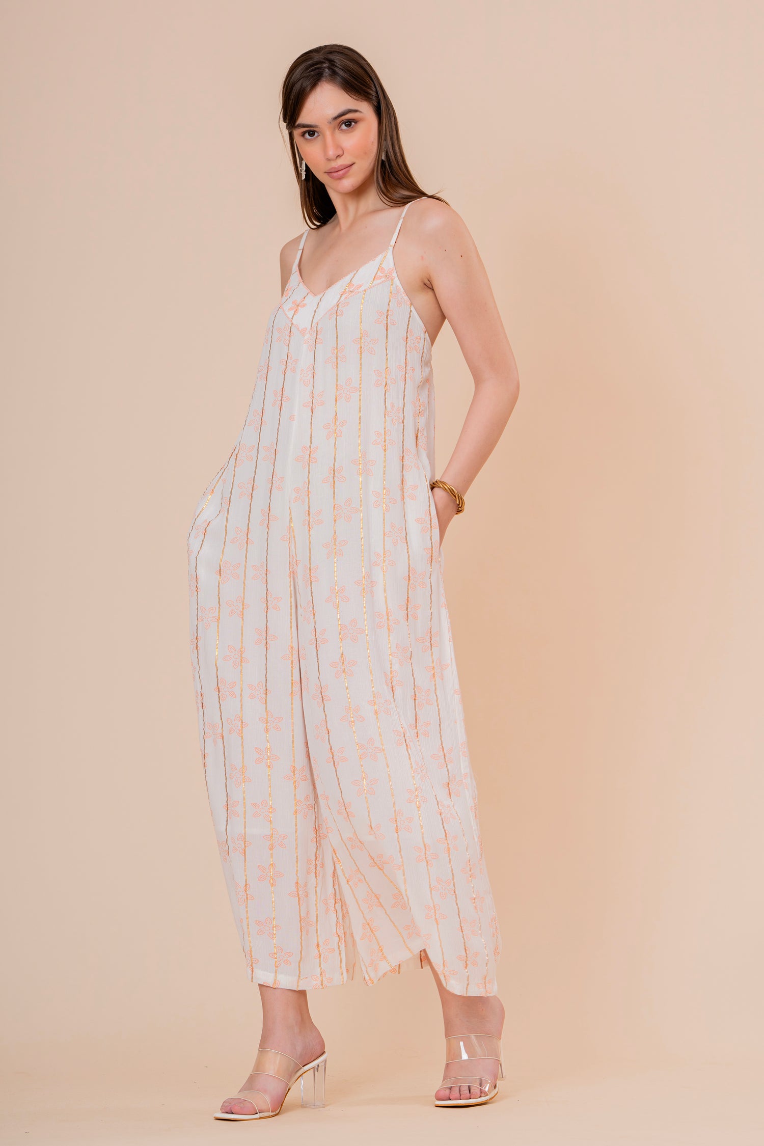 Mono Jumpsuit de Tirantes Blanco con Rayas Doradas