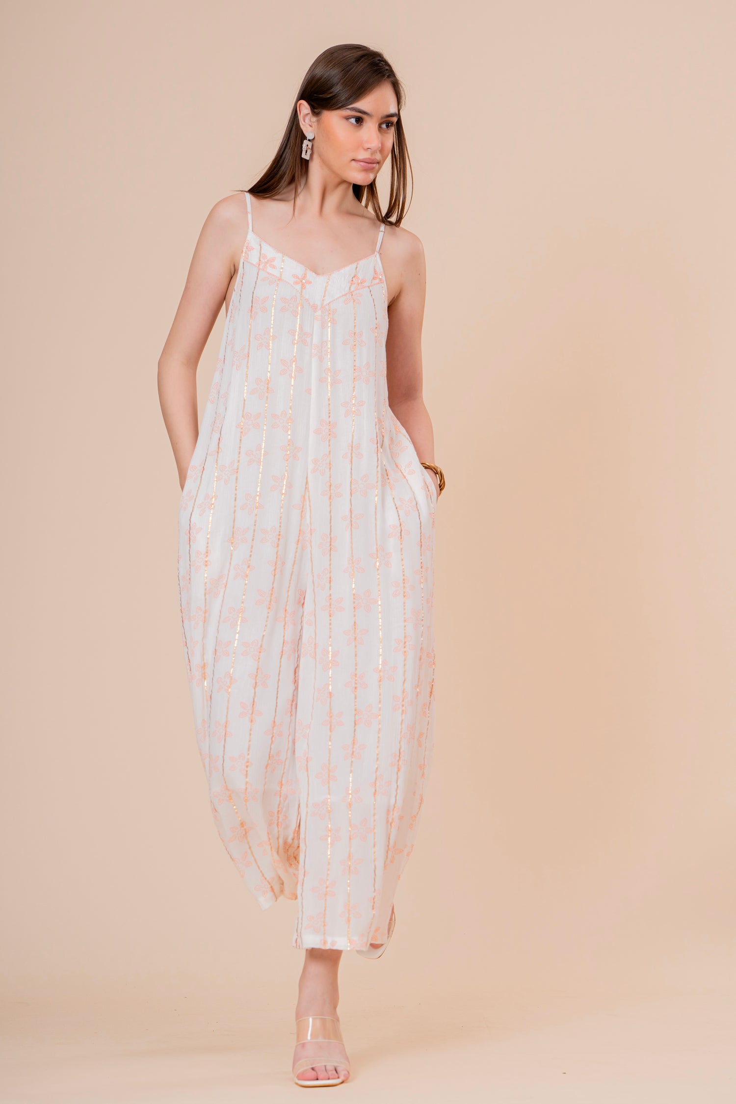 Mono Jumpsuit de Tirantes Blanco con Rayas Doradas