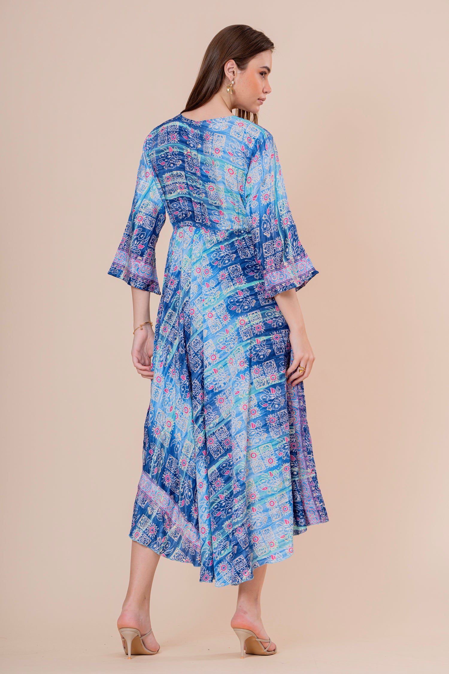 Vestido Midi Kaftán Estampado Degradado Azul con Borlas