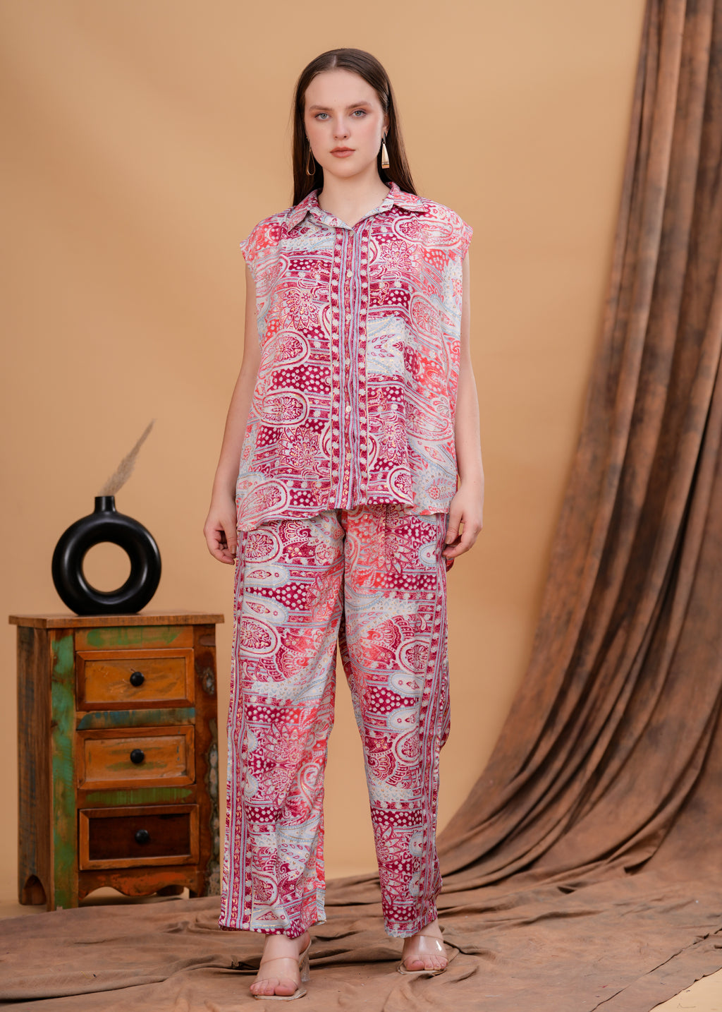 Conjunto con camiseta conn manga corta