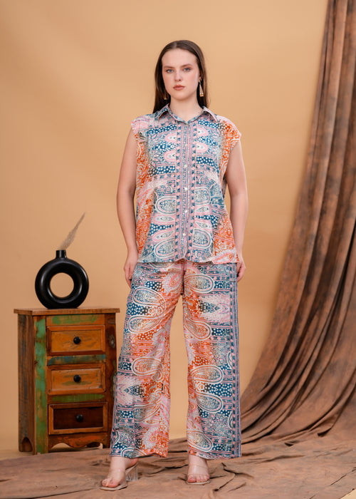 Conjunto con camiseta conn manga corta