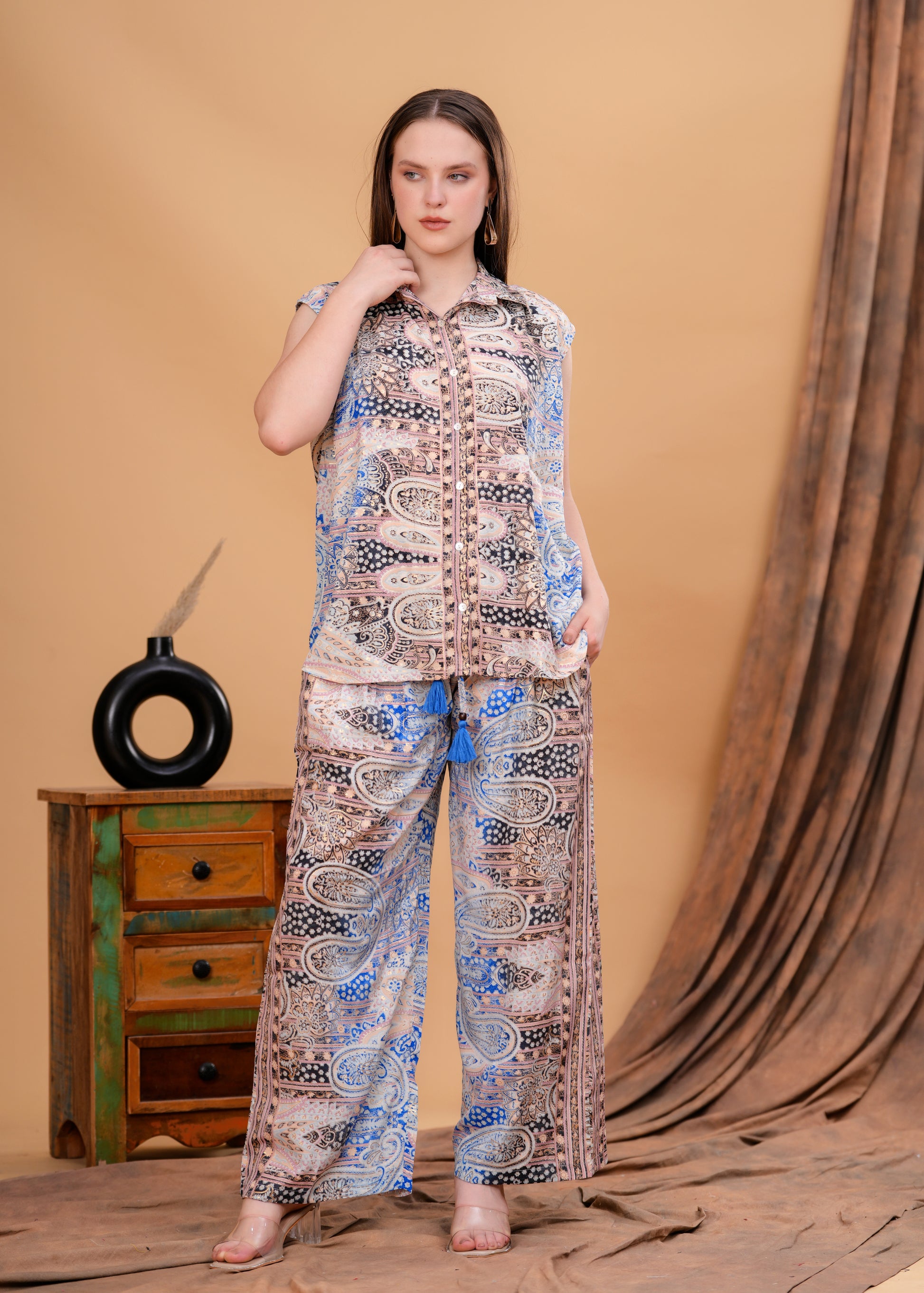 Conjunto con camiseta conn manga corta