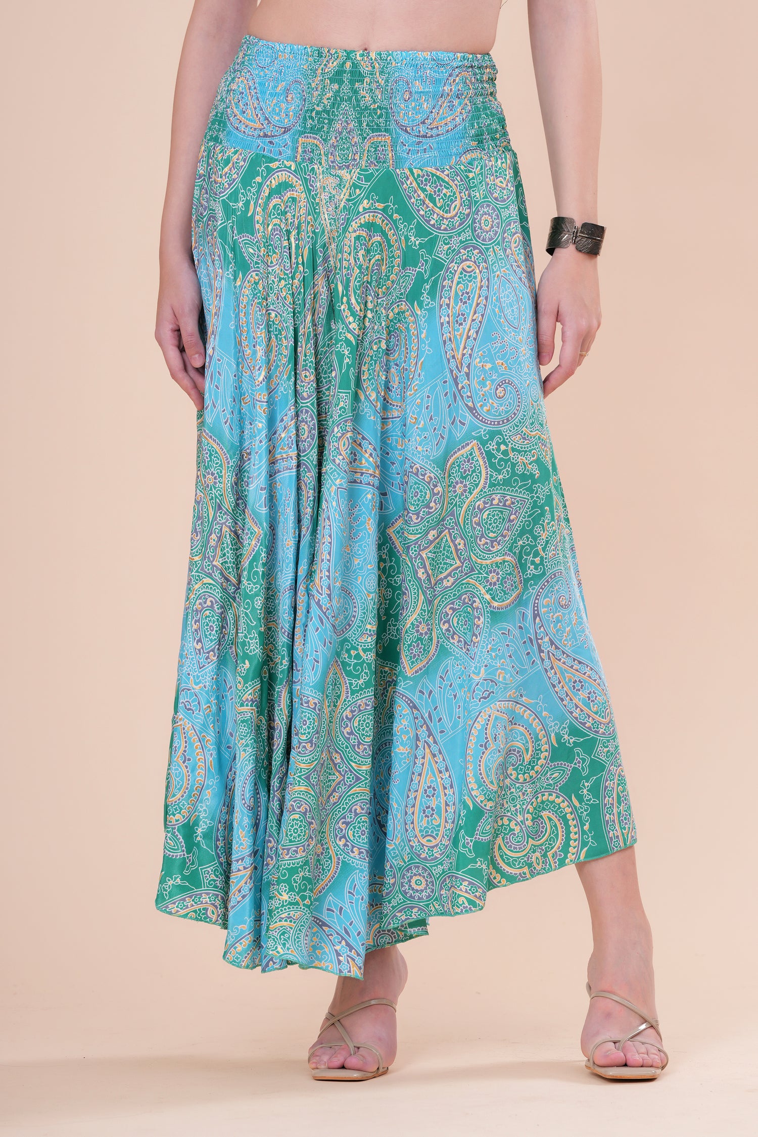 Falda + Crop Top Básico