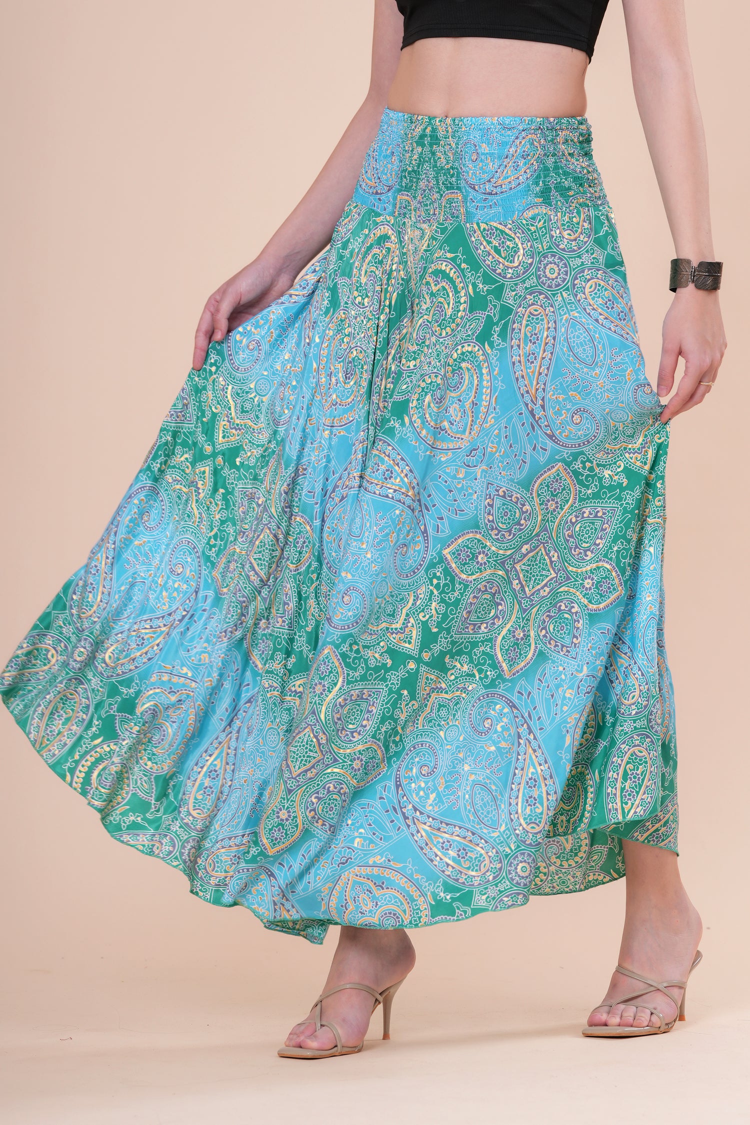 Falda + Crop Top Básico