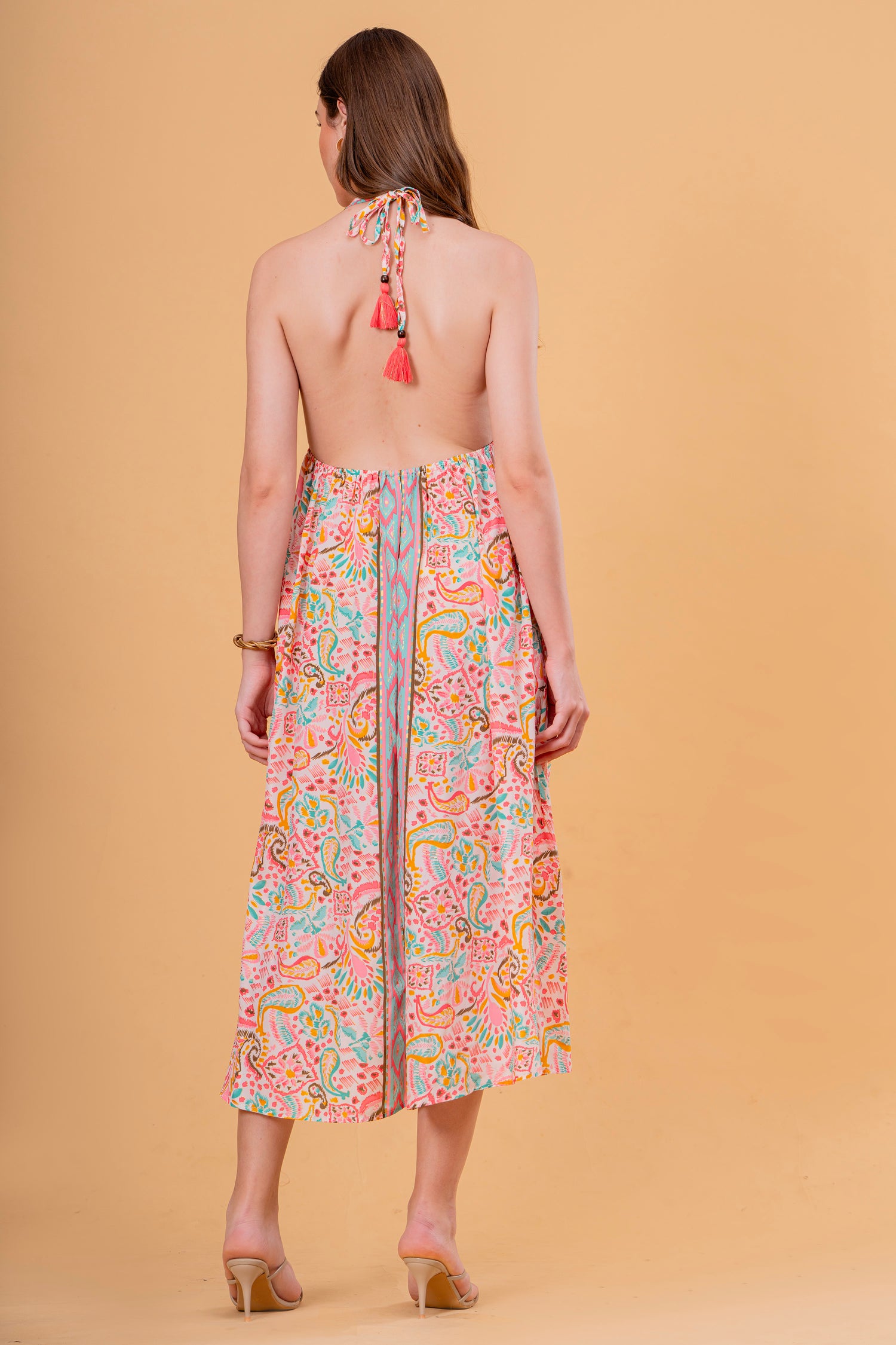 Vestido Midi Halter Estampado Pastel con Bordado