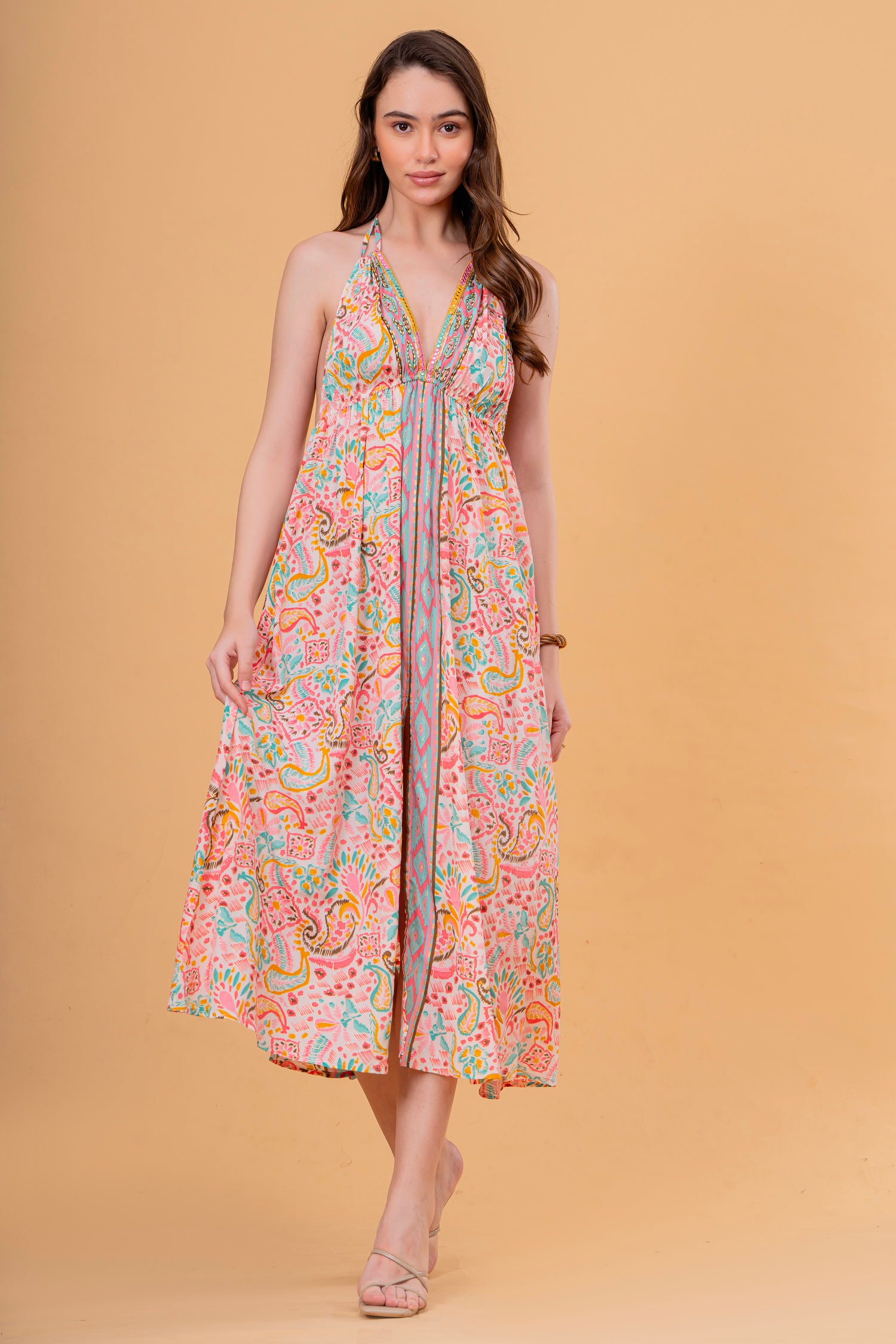 Vestido Midi Halter Estampado Pastel con Bordado
