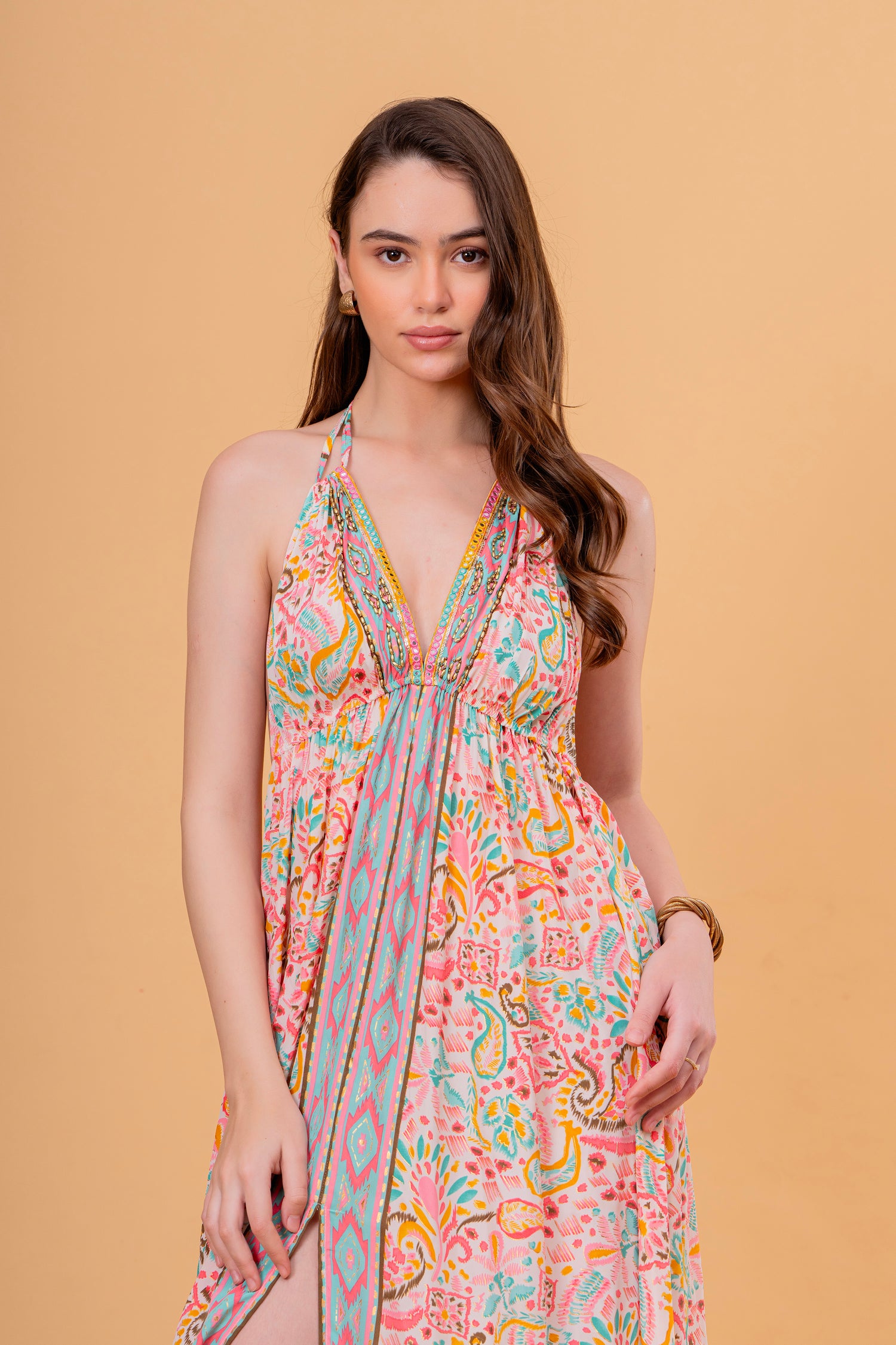 Vestido Midi Halter Estampado Pastel con Bordado