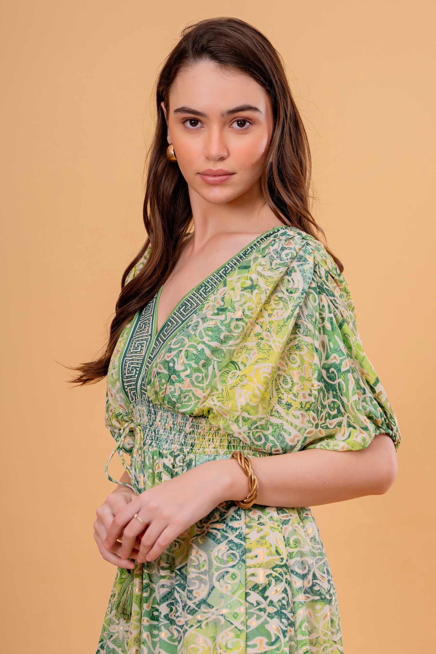 Vestido Midi Fruncido Manga Kimono Estampado Verde