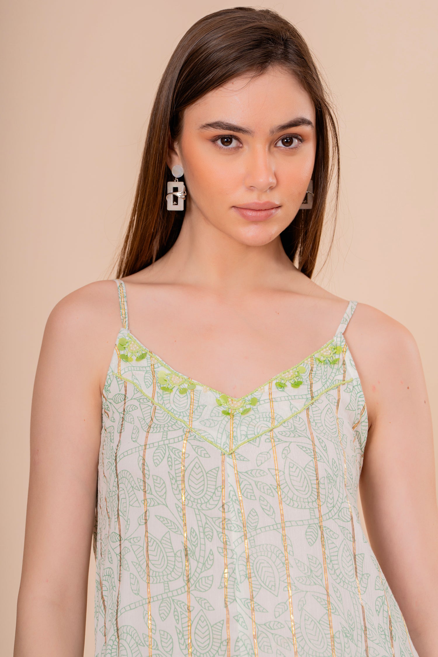 Mono Jumpsuit Tirantes Blanco con Bordado Verde Neón