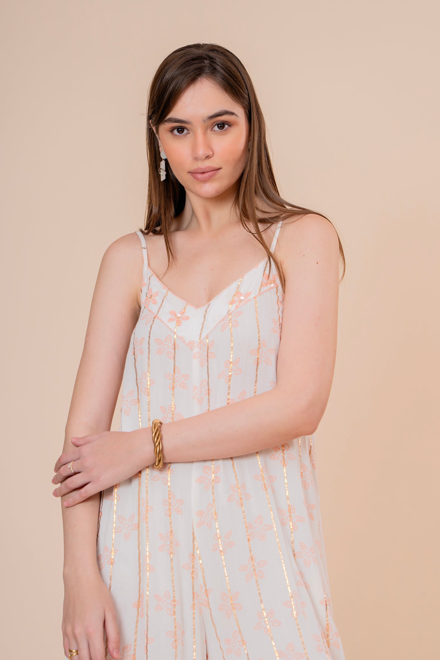 Mono Jumpsuit de Tirantes Blanco con Rayas Doradas