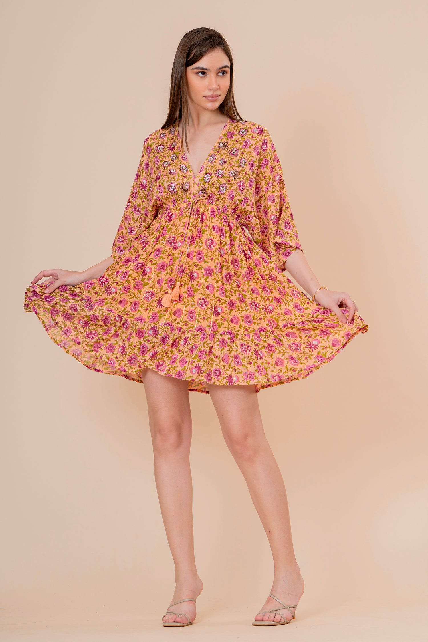 Minivestido Halter Estampado Botánico Verde Oliva