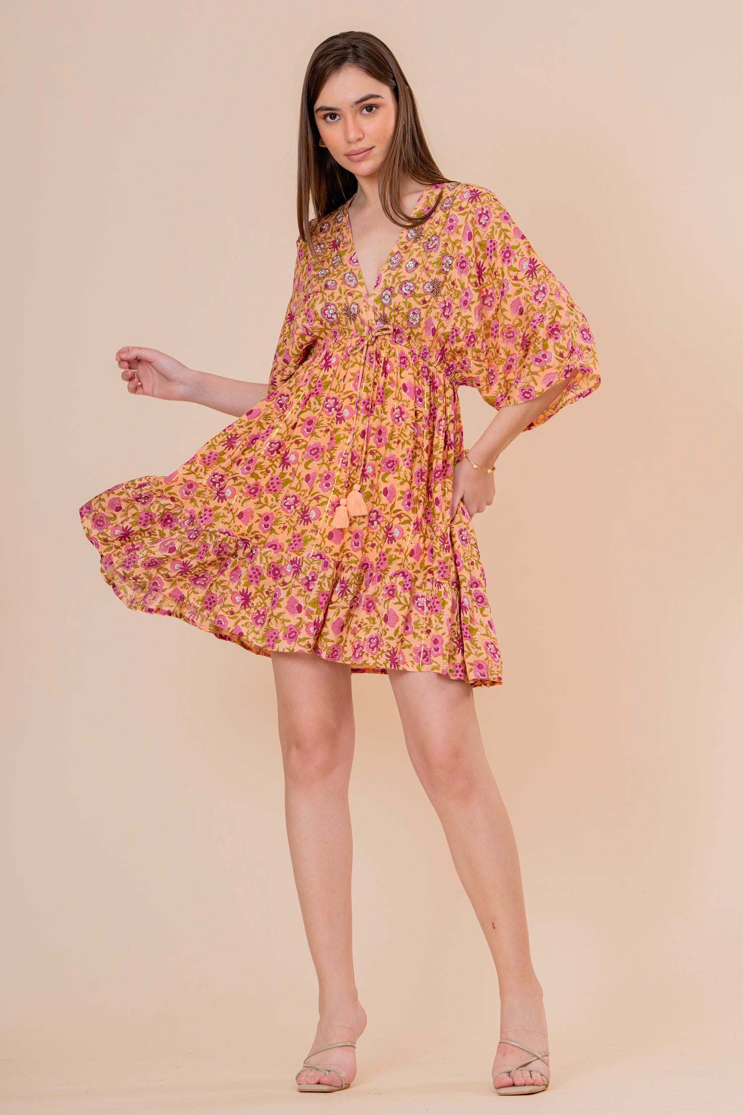 Minivestido Halter Estampado Botánico Verde Oliva